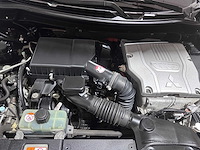 Mitsubishi - outlander - 2.0 phev instyle - 6-trz-39- 2014 - afbeelding 15 van  23