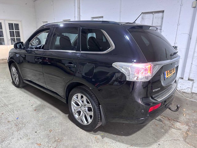 Mitsubishi - outlander - 2.0 phev instyle - 6-trz-39- 2014 - afbeelding 4 van  9