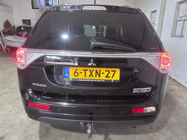 Mitsubishi - outlander - 2.0 phev instyle - 6-txn-27- 2014 - afbeelding 9 van  10
