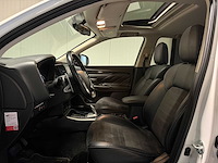 Mitsubishi - outlander - 2.4 phev intense+ - car - 2019 xt-308-h iaw - afbeelding 4 van  19