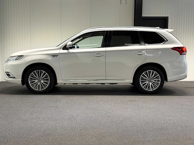 Mitsubishi - outlander - 2.4 phev intense+ - car - 2019 xt-308-h iaw - afbeelding 6 van  19