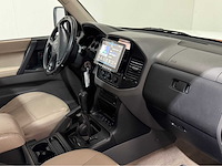 Mitsubishi - pajero - 7 persoons - 4x4 - benzine - personenauto - 2000 - afbeelding 5 van  35