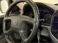 Mitsubishi - pajero - 7 persoons - 4x4 - benzine - personenauto - 2000 - afbeelding 13 van  35