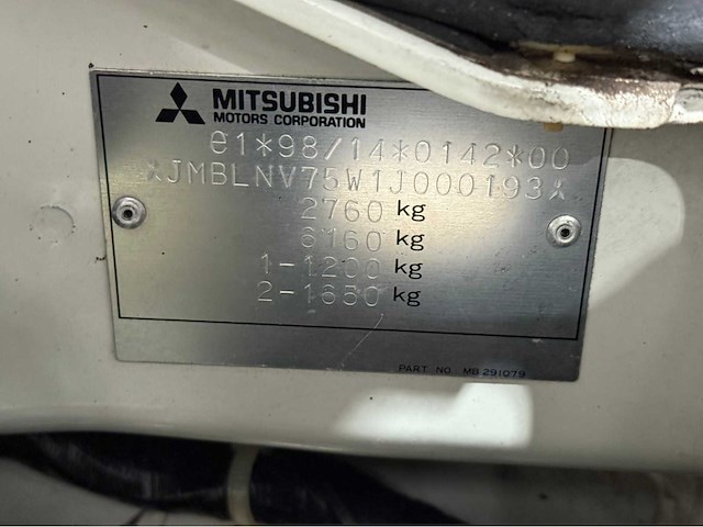 Mitsubishi - pajero - 7 persoons - 4x4 - benzine - personenauto - 2000 - afbeelding 20 van  35