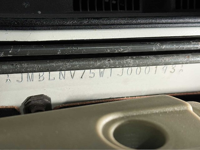 Mitsubishi - pajero - 7 persoons - 4x4 - benzine - personenauto - 2000 - afbeelding 21 van  35