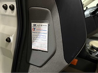 Mitsubishi - pajero - 7 persoons - 4x4 - benzine - personenauto - 2000 - afbeelding 22 van  35