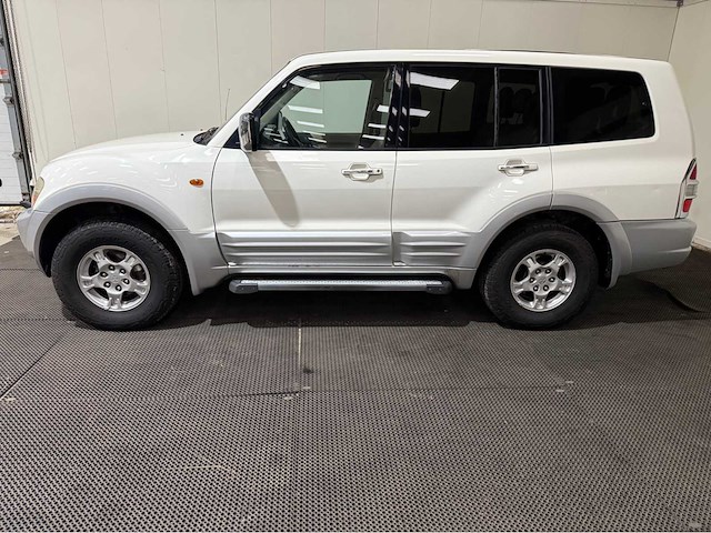 Mitsubishi - pajero - 7 persoons - 4x4 - benzine - personenauto - 2000 - afbeelding 12 van  35