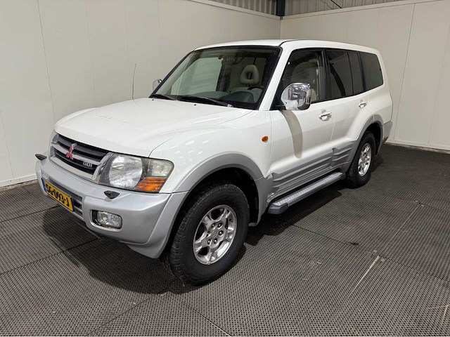 Mitsubishi - pajero - 7 persoons - 4x4 - benzine - personenauto - 2000 - afbeelding 29 van  35