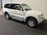 Mitsubishi - pajero - 7 persoons - 4x4 - benzine - personenauto - 2000 - afbeelding 32 van  35