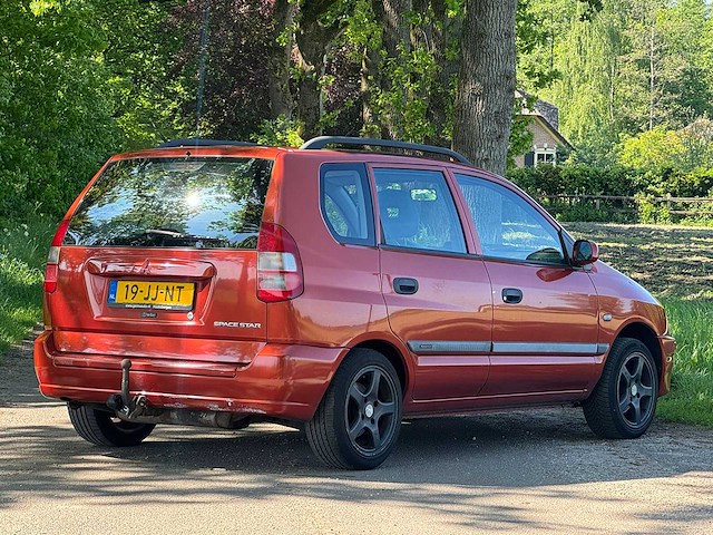 Mitsubishi - space star - 1.3 comfort - 2002 - 19-jj-nt - personenauto - afbeelding 7 van  12