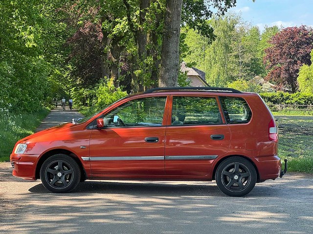 Mitsubishi - space star - 1.3 comfort - 2002 - 19-jj-nt - personenauto - afbeelding 11 van  12