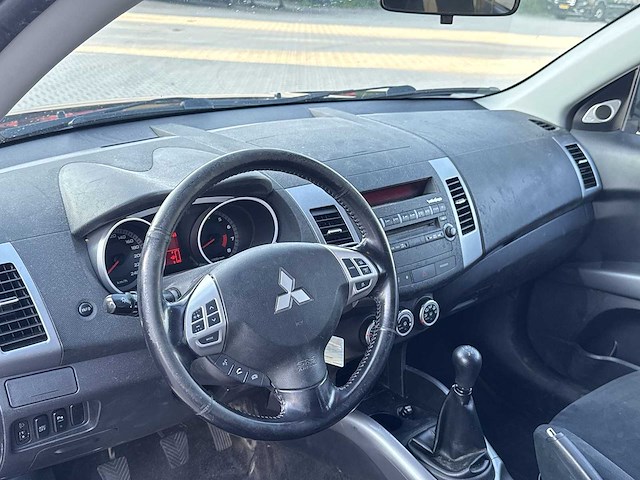 Mitsubishi -outlander 2.4 intense+ special edition | 23-lsg-5 - afbeelding 3 van  32