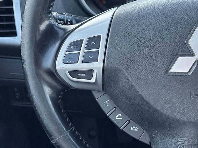 Mitsubishi -outlander 2.4 intense+ special edition | 23-lsg-5 - afbeelding 8 van  32