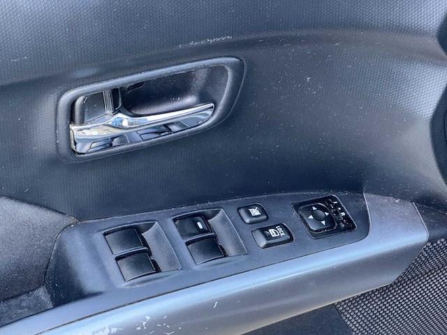 Mitsubishi -outlander 2.4 intense+ special edition 4-wd 7-persoons | 23-lsg-5 - afbeelding 7 van  32