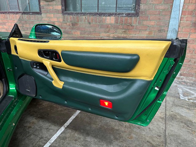 Mitsubishi 3000 gt v6 twin turbo 286pk 1998 (handgeschakeld) - afbeelding 24 van  35