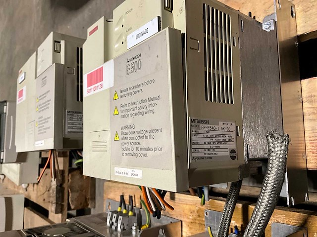 Mitsubishi a500 + e500 frequentieregelaar (5x) - afbeelding 2 van  12