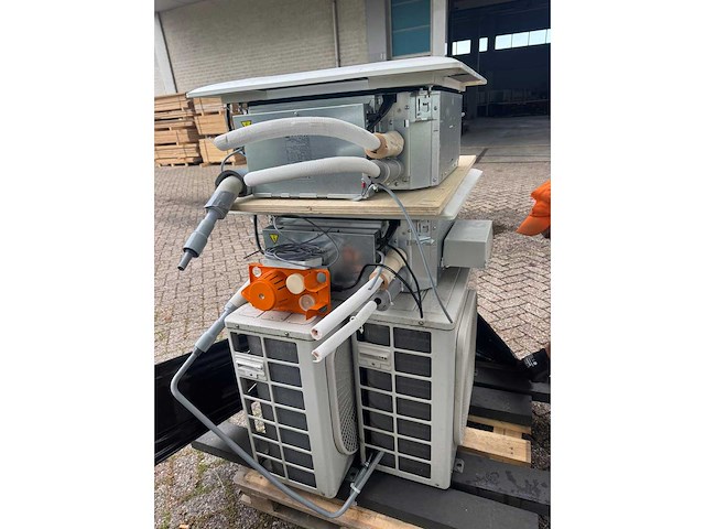 Mitsubishi airco binnen+ buiten unit (2x) - afbeelding 16 van  17