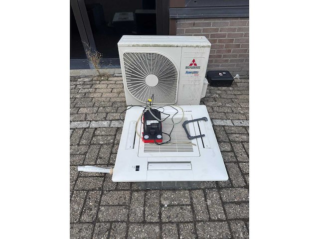 Mitsubishi airco binnen+ buiten unit - afbeelding 3 van  5