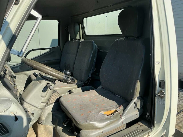 Mitsubishi canter fb35 3.0 250 city c. bedrijfswagen - afbeelding 4 van  9