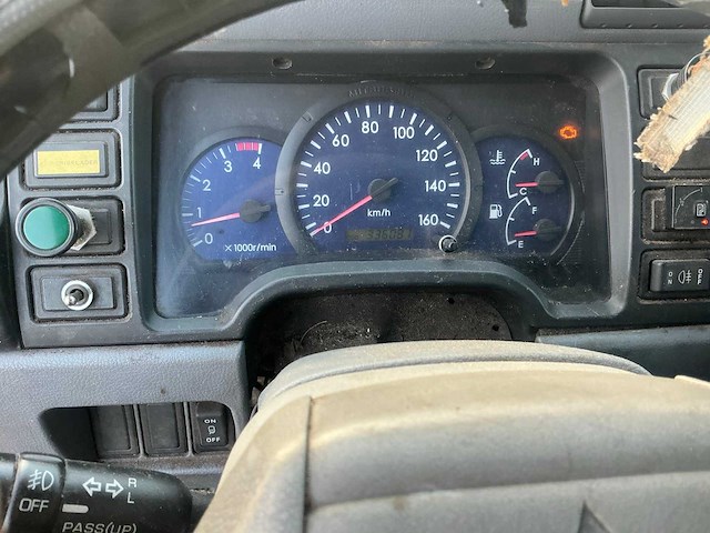 Mitsubishi canter vuilniswagen (groen gas) - afbeelding 5 van  15