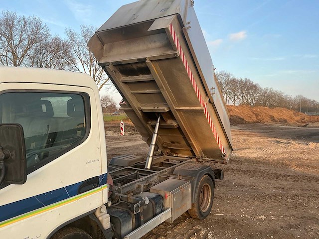 Mitsubishi canter vuilniswagen (groen gas) - afbeelding 12 van  15