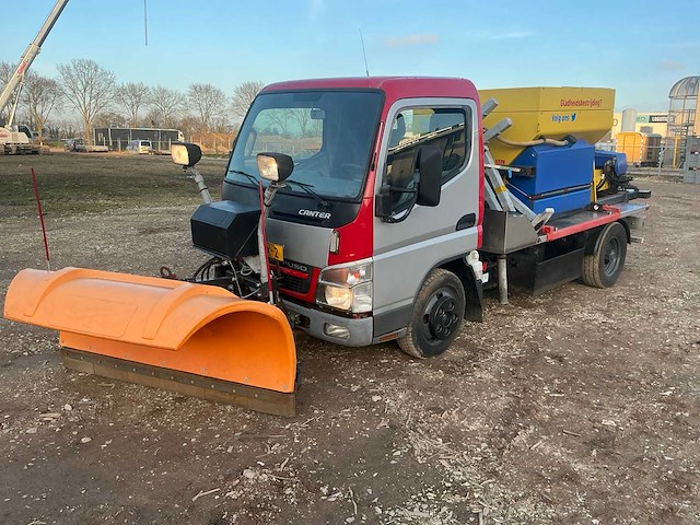Mitsubishi canter zoutstrooier met sneeuwschuif - afbeelding 12 van  23