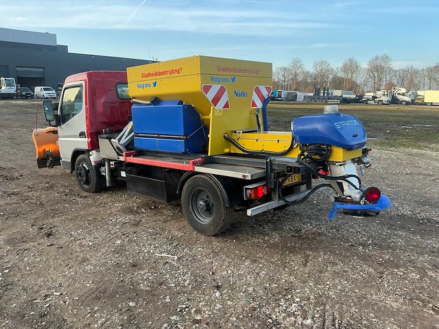 Mitsubishi canter zoutstrooier met sneeuwschuif - afbeelding 22 van  23