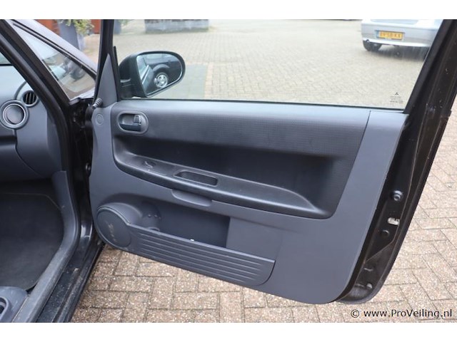 Mitsubishi colt 1.1 cz3 | benzine | kenteken: 75-sn-zv - afbeelding 11 van  35