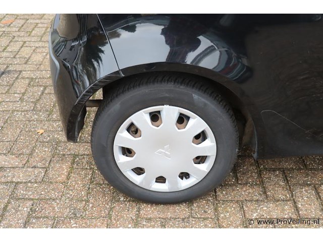 Mitsubishi colt 1.1 cz3 | benzine | kenteken: 75-sn-zv - afbeelding 4 van  35