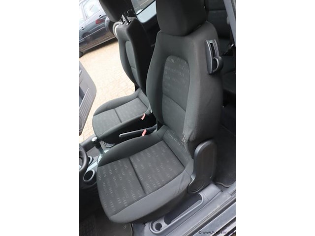 Mitsubishi colt 1.1 cz3 | benzine | kenteken: 75-sn-zv - afbeelding 17 van  35