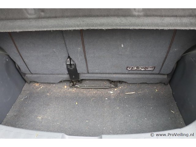 Mitsubishi colt 1.1 cz3 | benzine | kenteken: 75-sn-zv - afbeelding 22 van  35