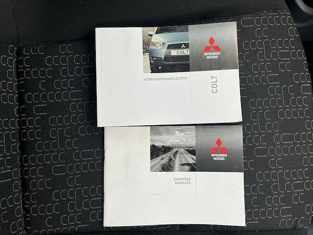 Mitsubishi colt 1.1 edition one 2010 | 88-nft-6 - afbeelding 12 van  19
