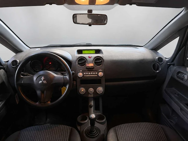 Mitsubishi colt 1.1 incharge | 18-zl-sj - afbeelding 13 van  18