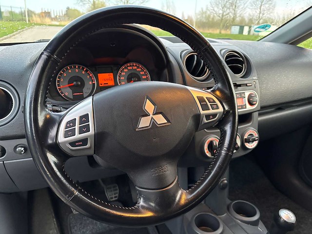 Mitsubishi colt 1.3 edition two, 51-lhk-4 - afbeelding 1 van  12