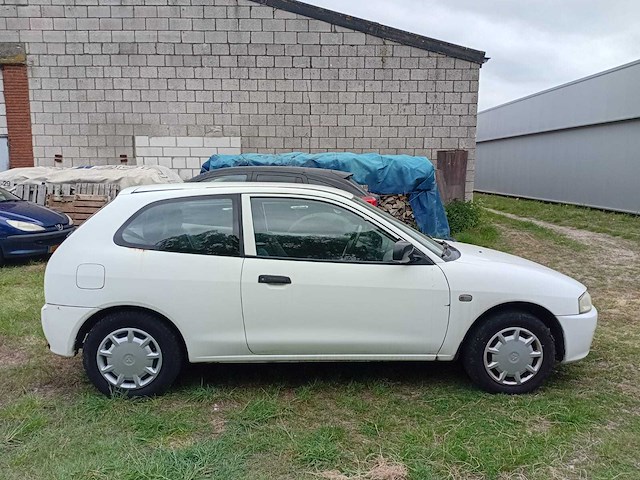Mitsubishi colt 1.3 family, 79-pd-bg - afbeelding 13 van  13