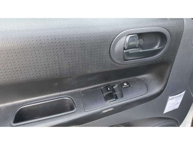 Mitsubishi colt 1.3 incharge, 48-xs-xt - afbeelding 9 van  11