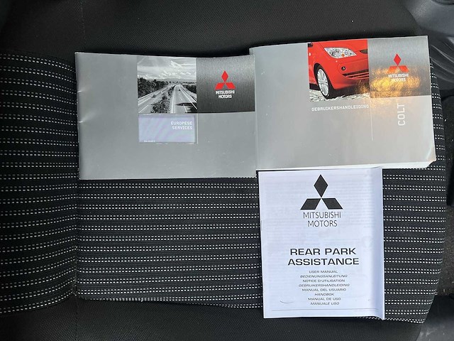 Mitsubishi colt 1.3 invite+ 2008 | 51-gjr-1 - afbeelding 9 van  18