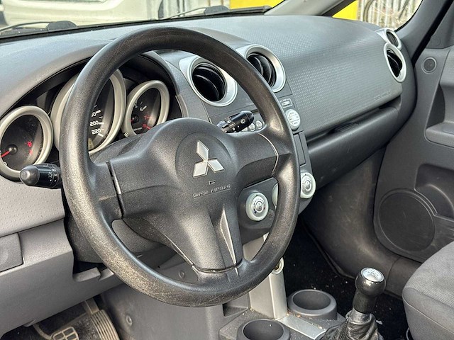 Mitsubishi colt 1.3 invite | 35-sr-xb - afbeelding 11 van  16