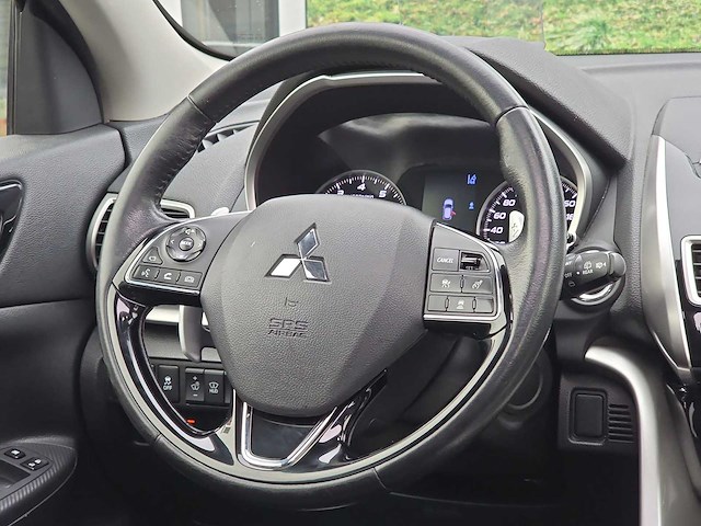 Mitsubishi eclipse cross 1.5 di-t instyle 2018 | rz-550-v - afbeelding 28 van  35