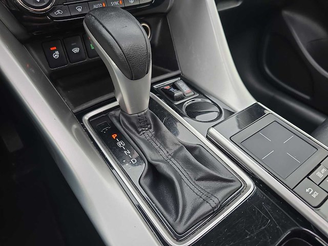 Mitsubishi eclipse cross 1.5 di-t instyle 2018 | rz-550-v - afbeelding 17 van  35