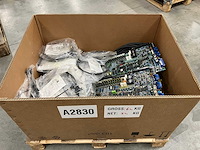 Mitsubishi electric - partij industriële printplaten en bekabeling - afbeelding 1 van  4