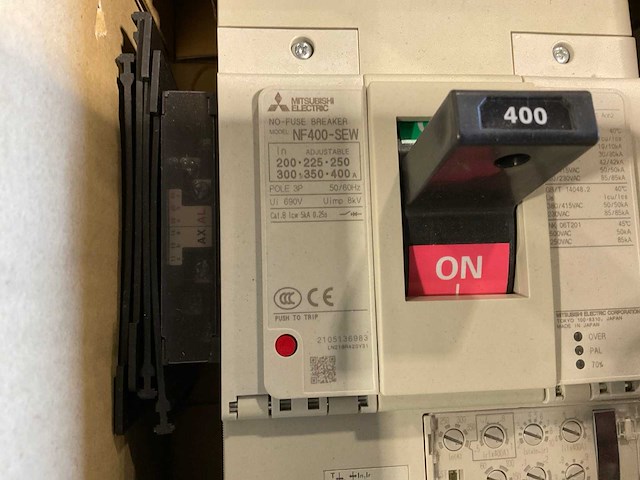 Mitsubishi electric nf400-sew vermogensschakelaar - afbeelding 2 van  3