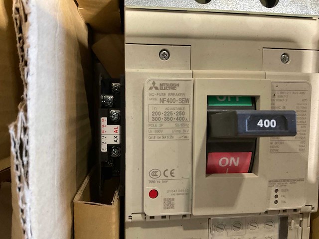 Mitsubishi electric nf400-sew vermogensschakelaar - afbeelding 2 van  3