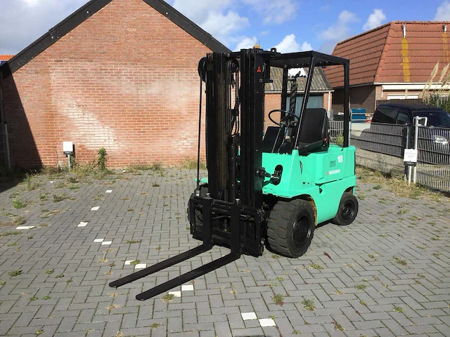 Mitsubishi fd18 vorkheftruck - afbeelding 1 van  17