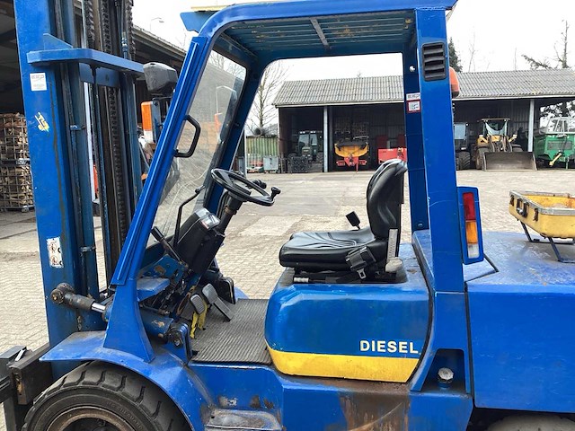 Mitsubishi fd30 vorkheftruck - afbeelding 13 van  16
