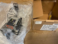 Mitsubishi fd730u dlp beamer (2x) - afbeelding 2 van  2