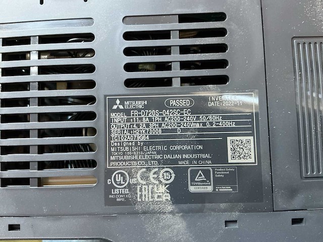 Mitsubishi fr-d720s-042sc-ec frequentieregelaar - afbeelding 3 van  4