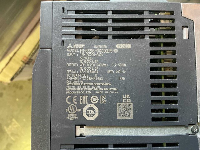 Mitsubishi fr-e820s-0030scepb-60 frequentieregelaar - afbeelding 3 van  4