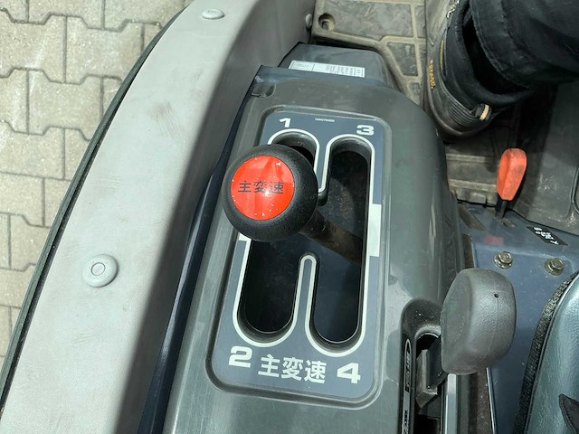 Mitsubishi gs25 4x4 minitractor - afbeelding 11 van  39