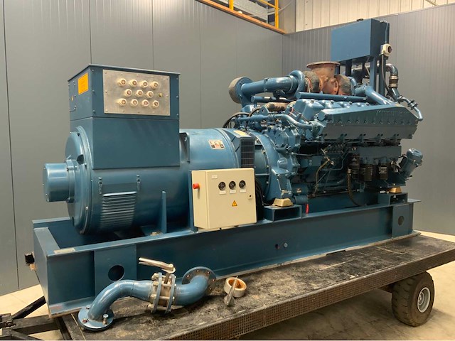 Mitsubishi hc63462 stroomgenerator 760kva - afbeelding 1 van  8
